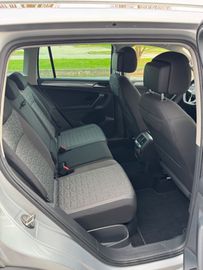 Volkswagen Tiguan - 8
