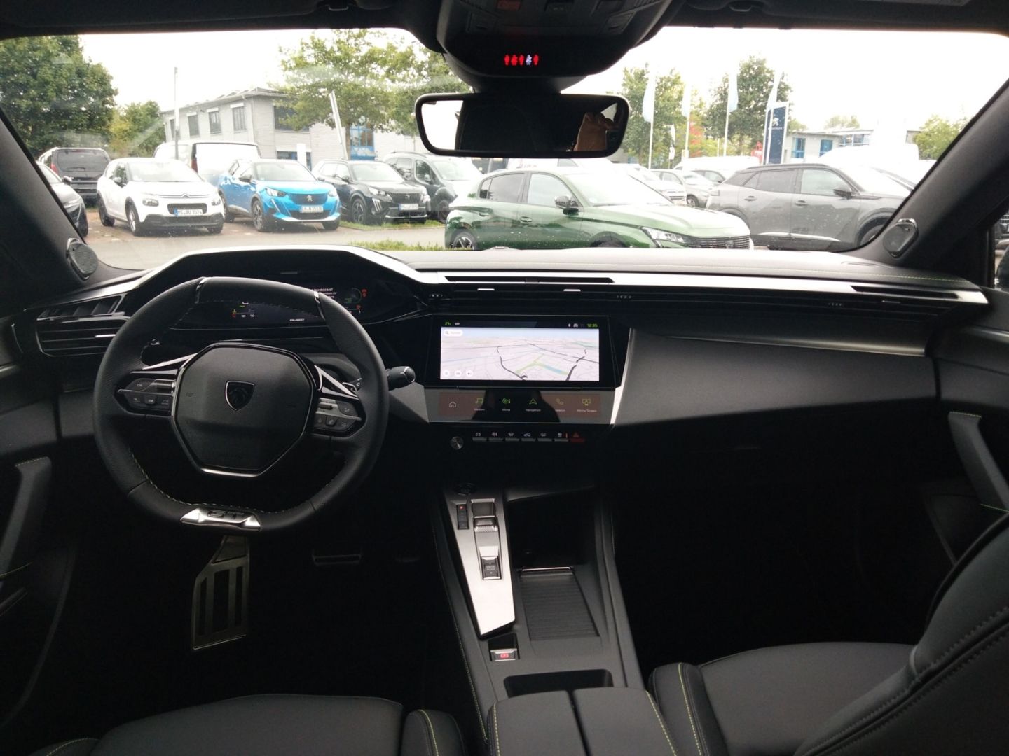 Fahrzeugabbildung Peugeot 408 GT Hybrid 145 e-DSC6 El. Panodach Navi SHZ