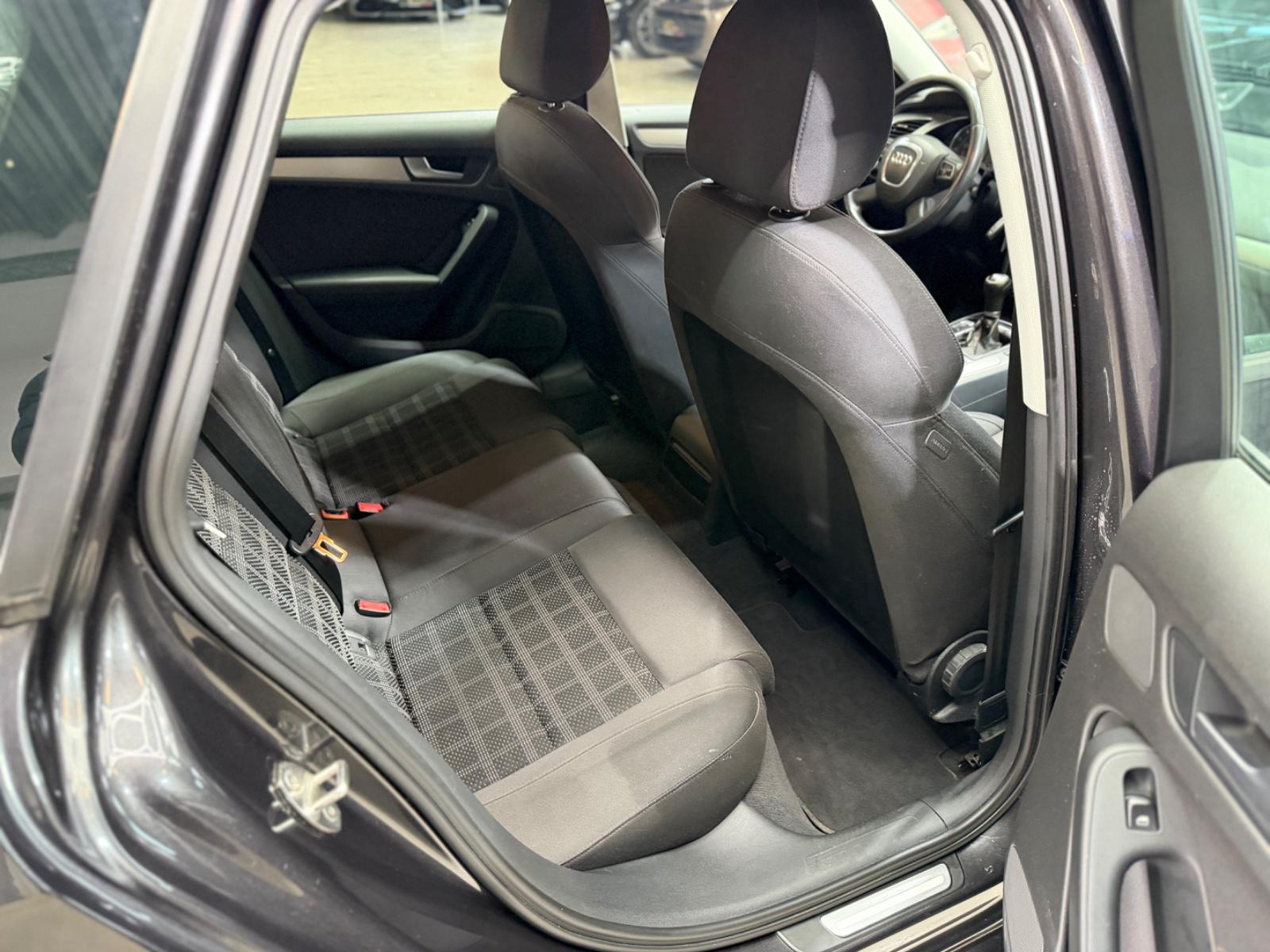 Audi A4 Avant Ambition Navigation PDC Xenon