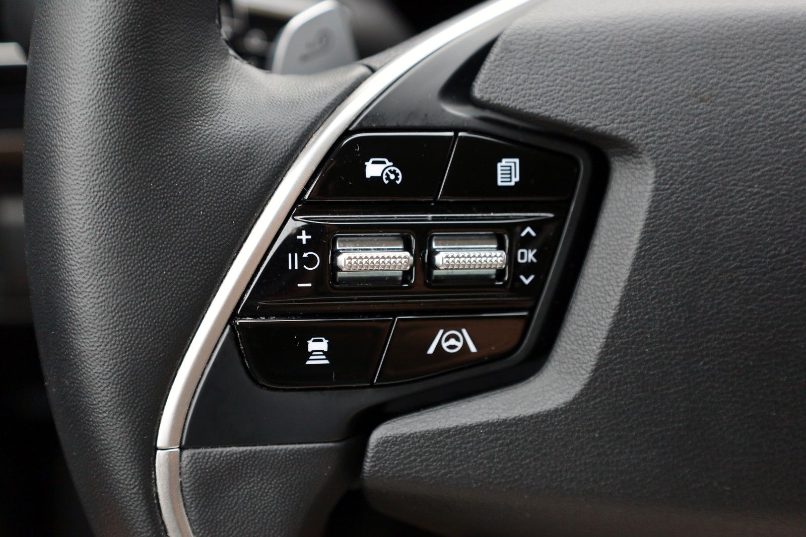 Fahrzeugabbildung Kia EV6 Business 77,4kWh, 4xSH,Standhzg,Wärmepu.,ACC