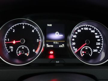 Volkswagen Golf - 4
