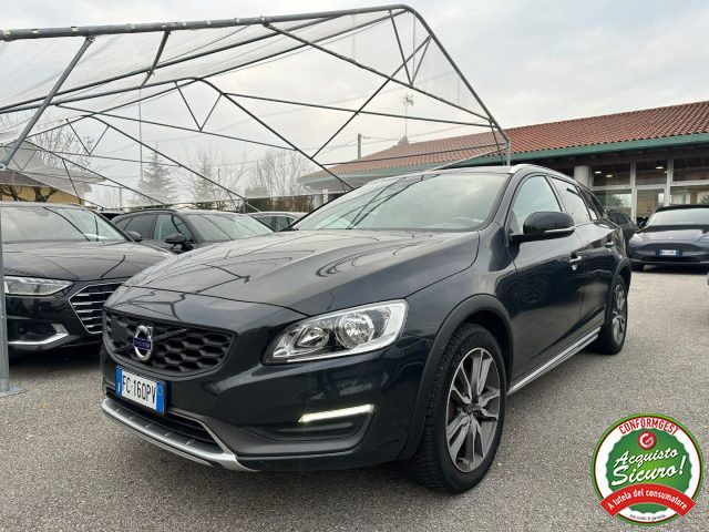 Volvo Volvo VOLVO V60 Cross Country D3 Geartronic Moment