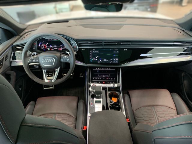 RSQ8 PERFORMANCE QU PANO+HUD+OPTIK+LUFT+KERAMIK