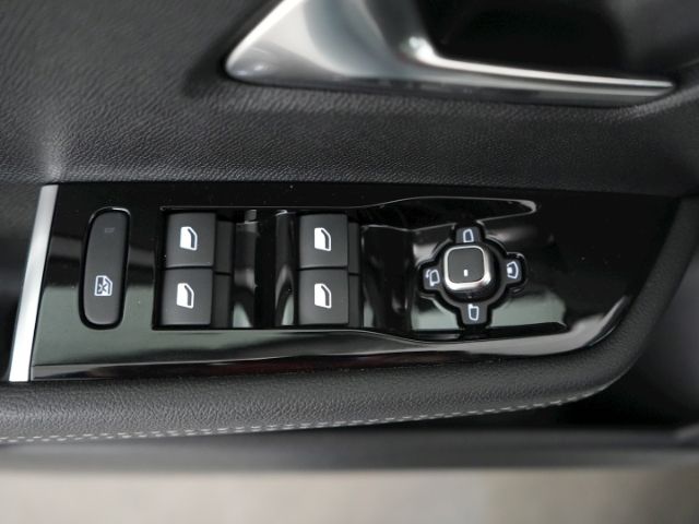 Astra L ST ULTIMATE AT+LED LICHT+NAVI+360 GRAD K