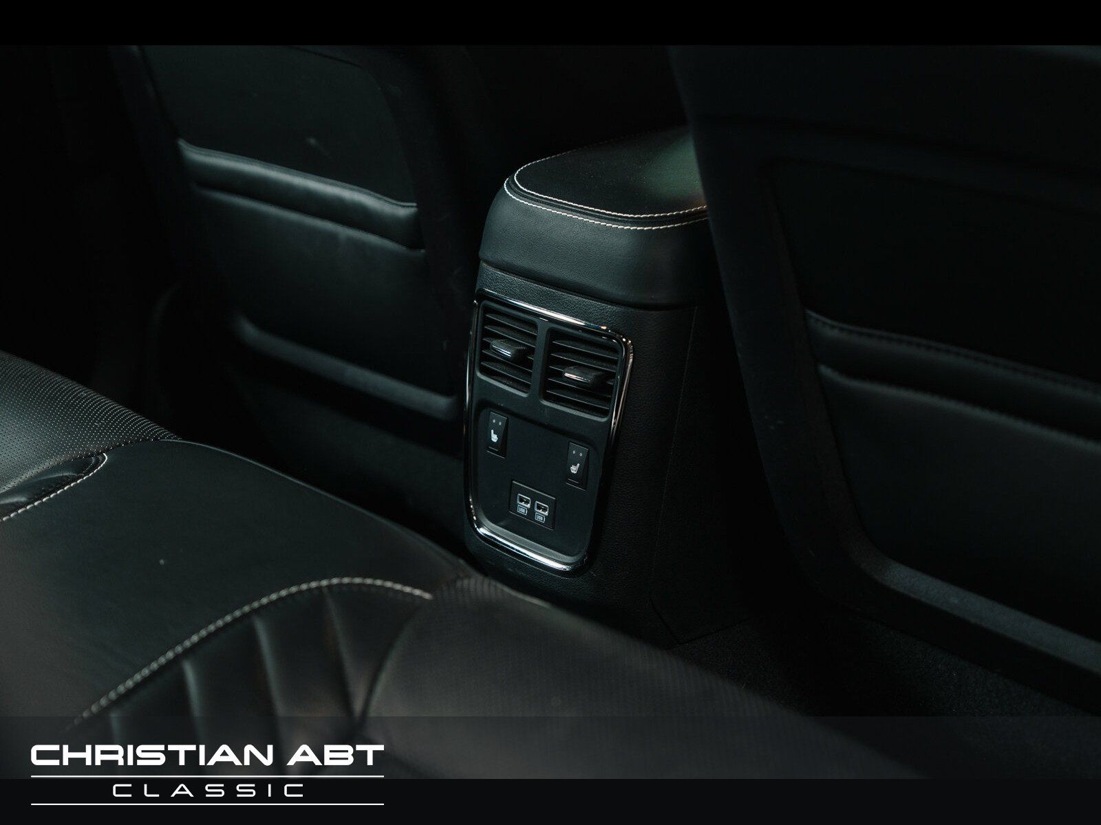 Fahrzeugabbildung Dodge Charger SRT Hellcat