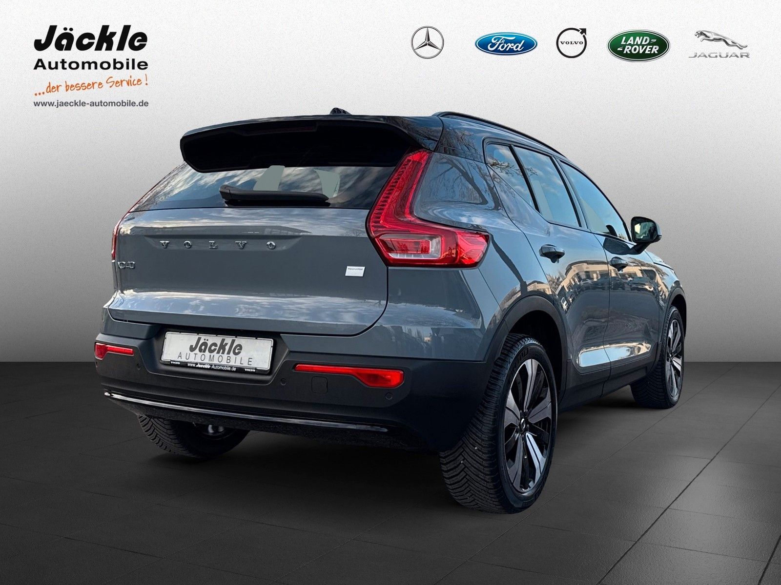 Fahrzeugabbildung Volvo XC40 Core Recharge 2WD, TEMPOMAT, ANHÄNGERKUPPLU
