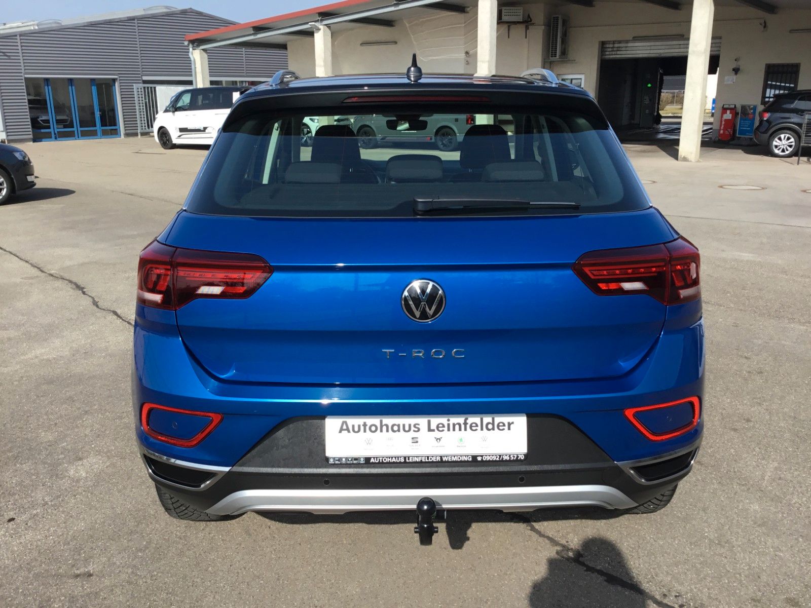 Fahrzeugabbildung Volkswagen T-Roc 1.5 TSI DSG Style+AHK+LED+ACC+17"+Kamera