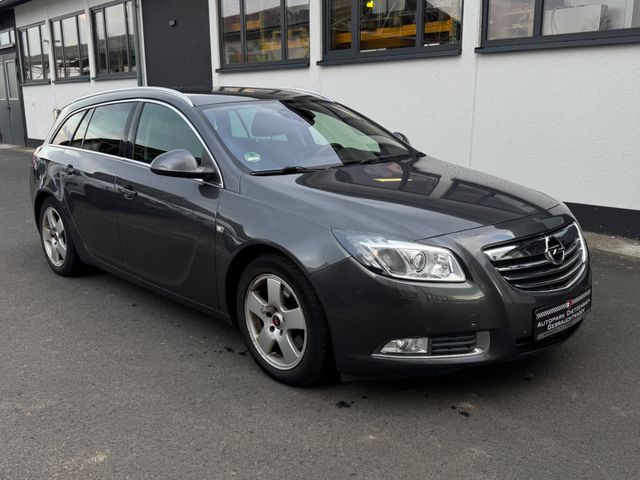 Opel Insignia A Sports Tourer Sport Xenon Navi Leder