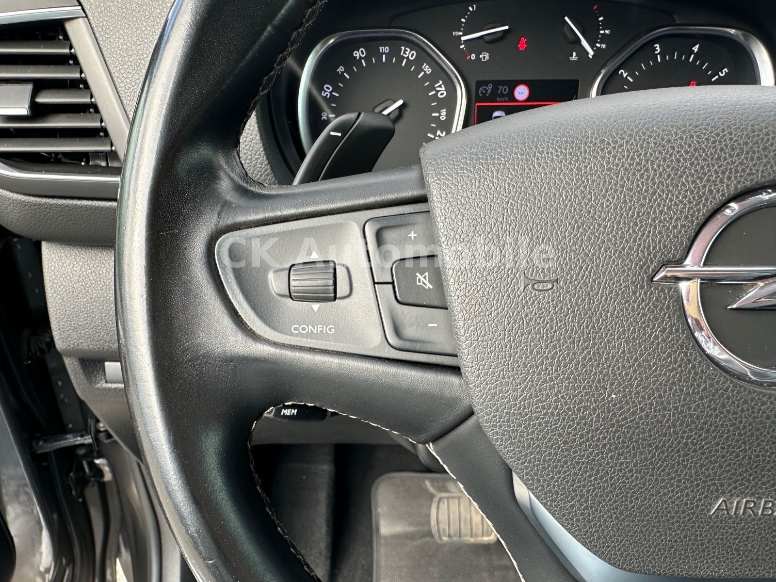 Fahrzeugabbildung Opel Zafira Life Elegance L/7 Sitze/Navi/Pano/LED/AHK