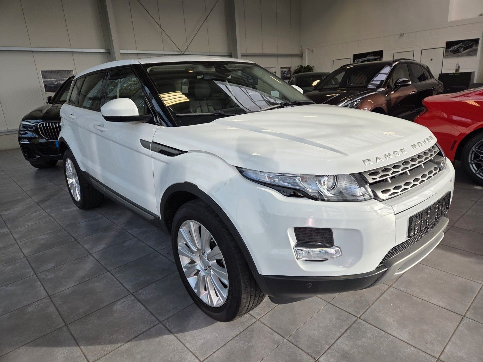 Fahrzeugabbildung Land Rover Range Rover Evoque Dynamic/erst 80000 km!