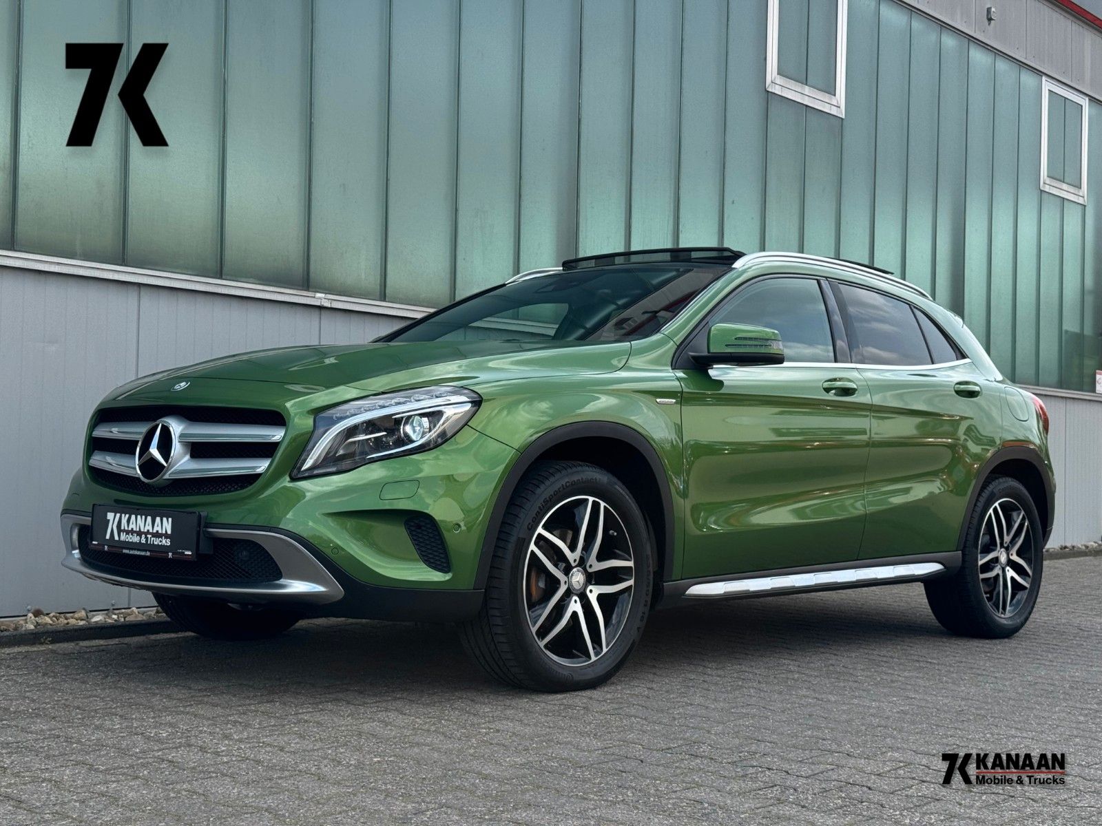MERCEDES-BENZ GLA 200 CDI / d Urban *PANORAMA|CAM|XENON*