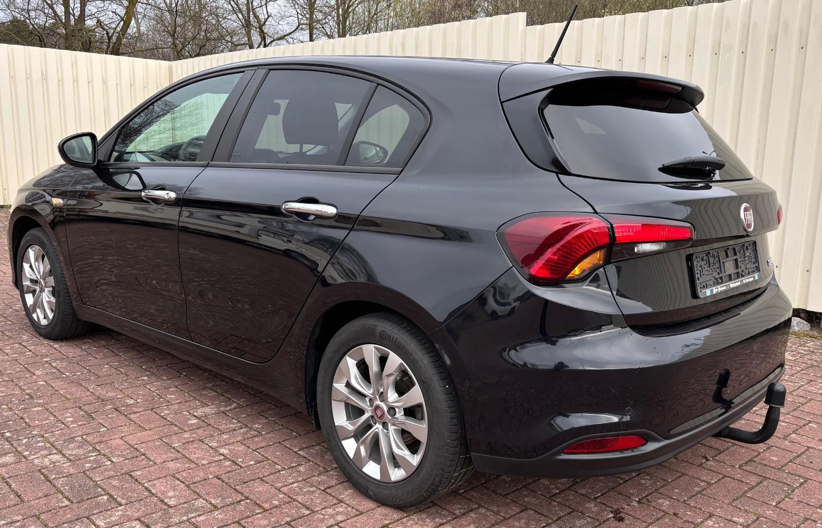 Fiat Tipo 1,4 Turbo*NAVI*16"ALU*AHK*SHZ*FSE-Bth*PDC