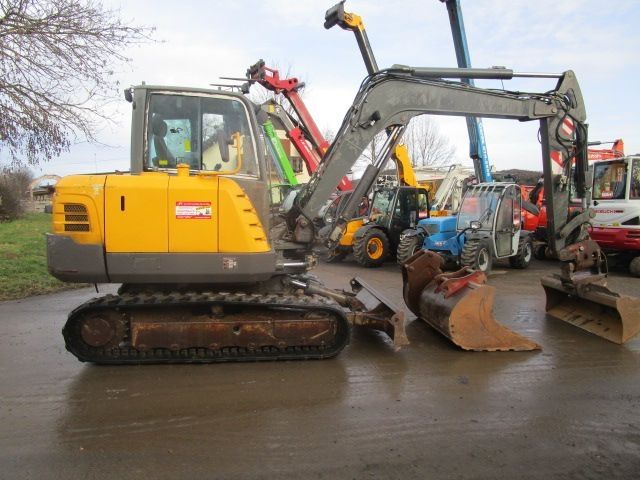 Volvo EC55C - Powertilt + hydr. Schnellwechsler + 3 Lö