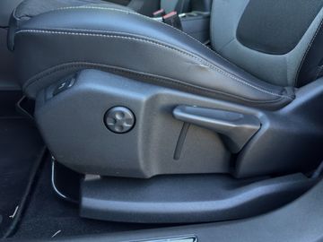Opel Grandland X 1.5D Innovation KLIMAAUTOMATIK NAVI