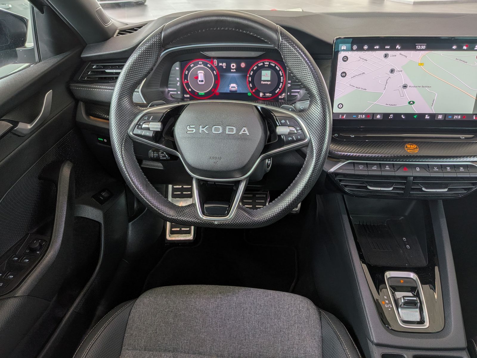 Fahrzeugabbildung SKODA Octavia 1.5 TSI Sportline Pano Matrix AHK 5J-Gar