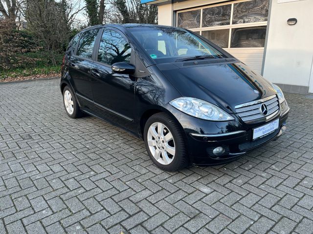 Mercedes-Benz A 200 *Designo**TÜV Neu*Aut.