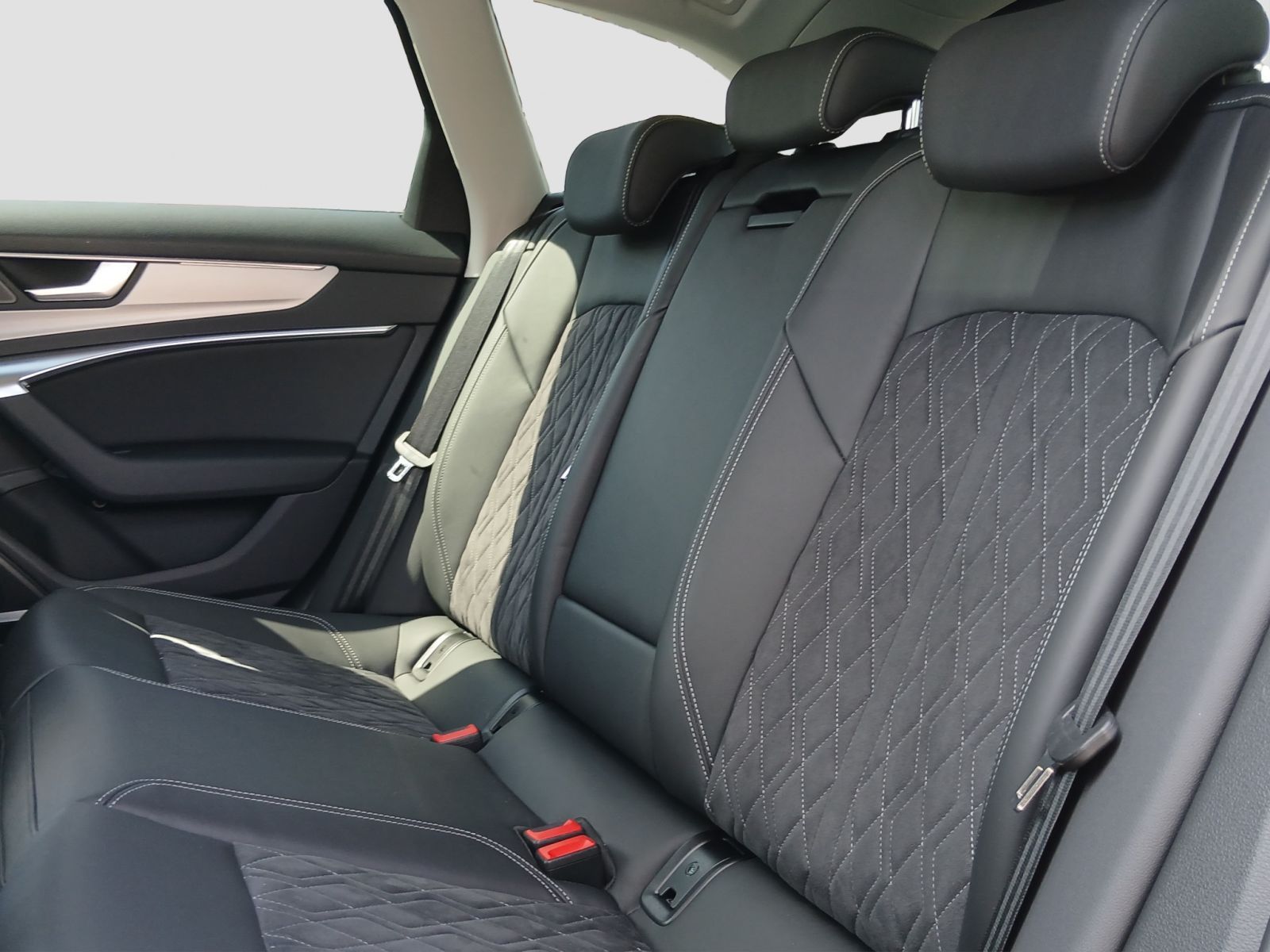 Audi S6 - Bild 13