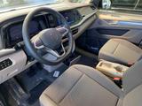 Volkswagen T7 Multivan 2.0 TDI DSG LÜ Life AHK 3Zon Kam Tis - gebrauchte Vans in Herne