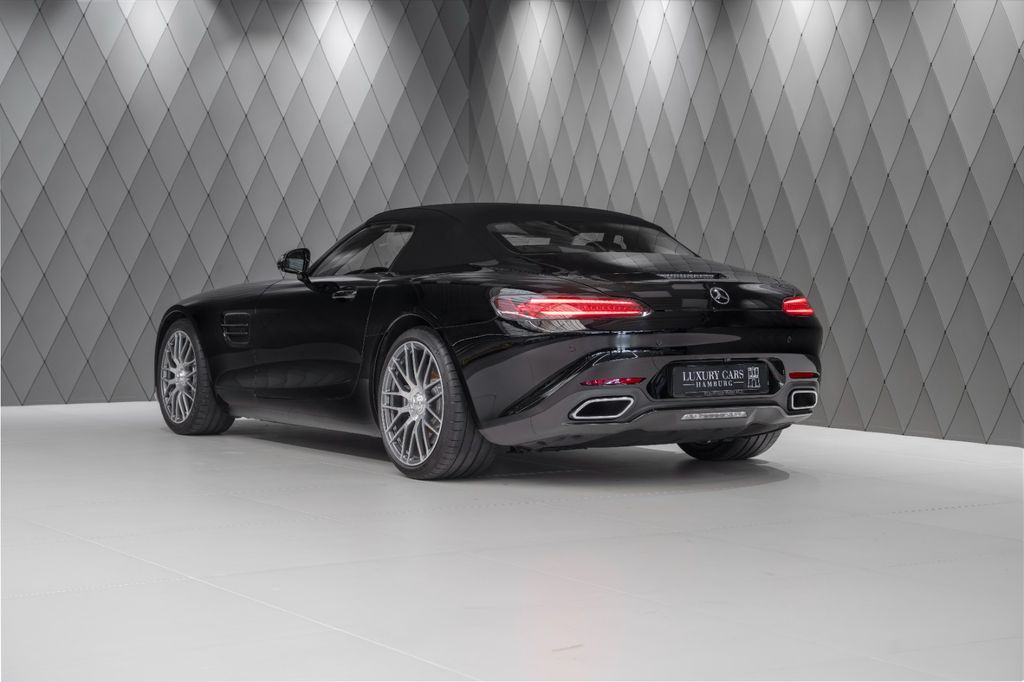 AMG GT 4.0 V8 Roadster BLACK/BLACK - Bild 5