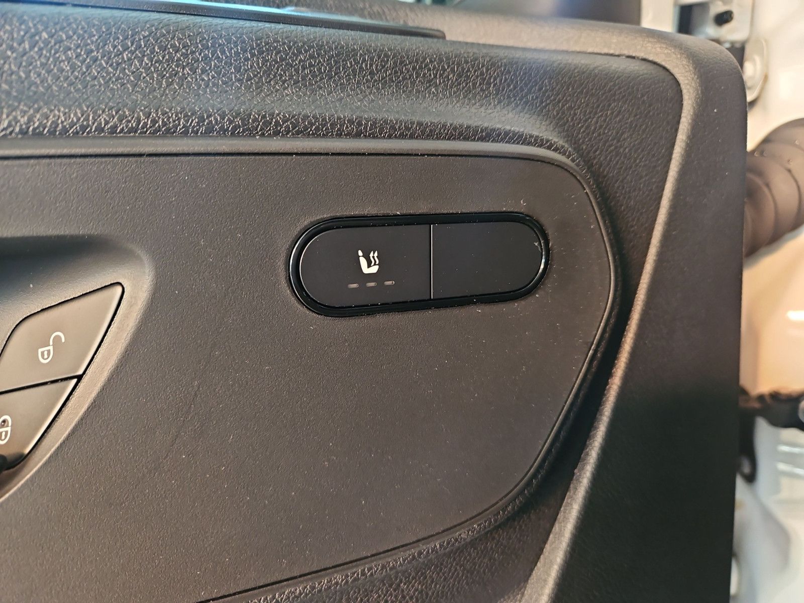 Fahrzeugabbildung Mercedes-Benz Sprinter 319 Kasten SELECT L3H2 LED SHZ RFK AHK