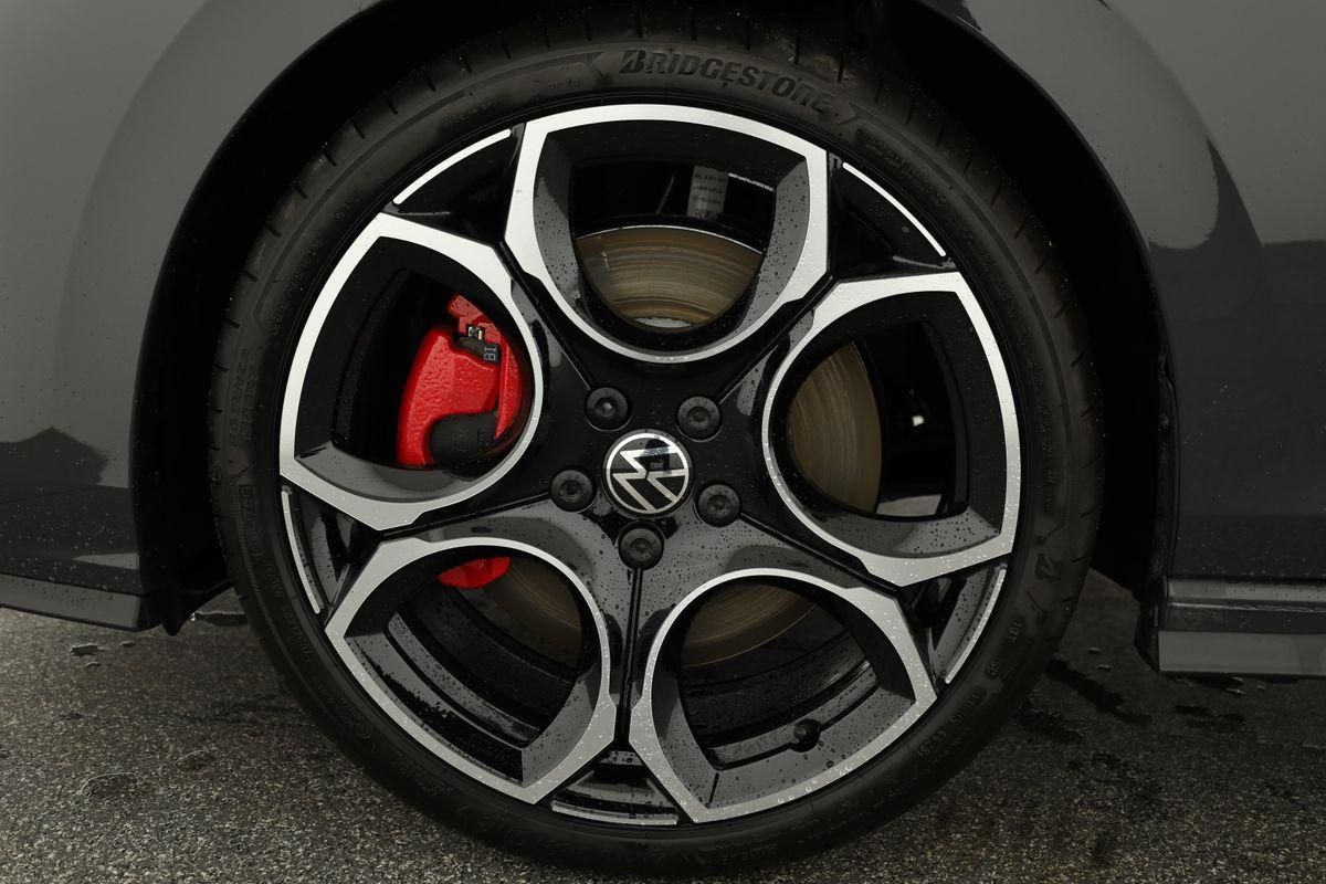 Volkswagen Golf VIII GTI 2.0 TSI DSG, Navi, Side, Matrix, K foto 15