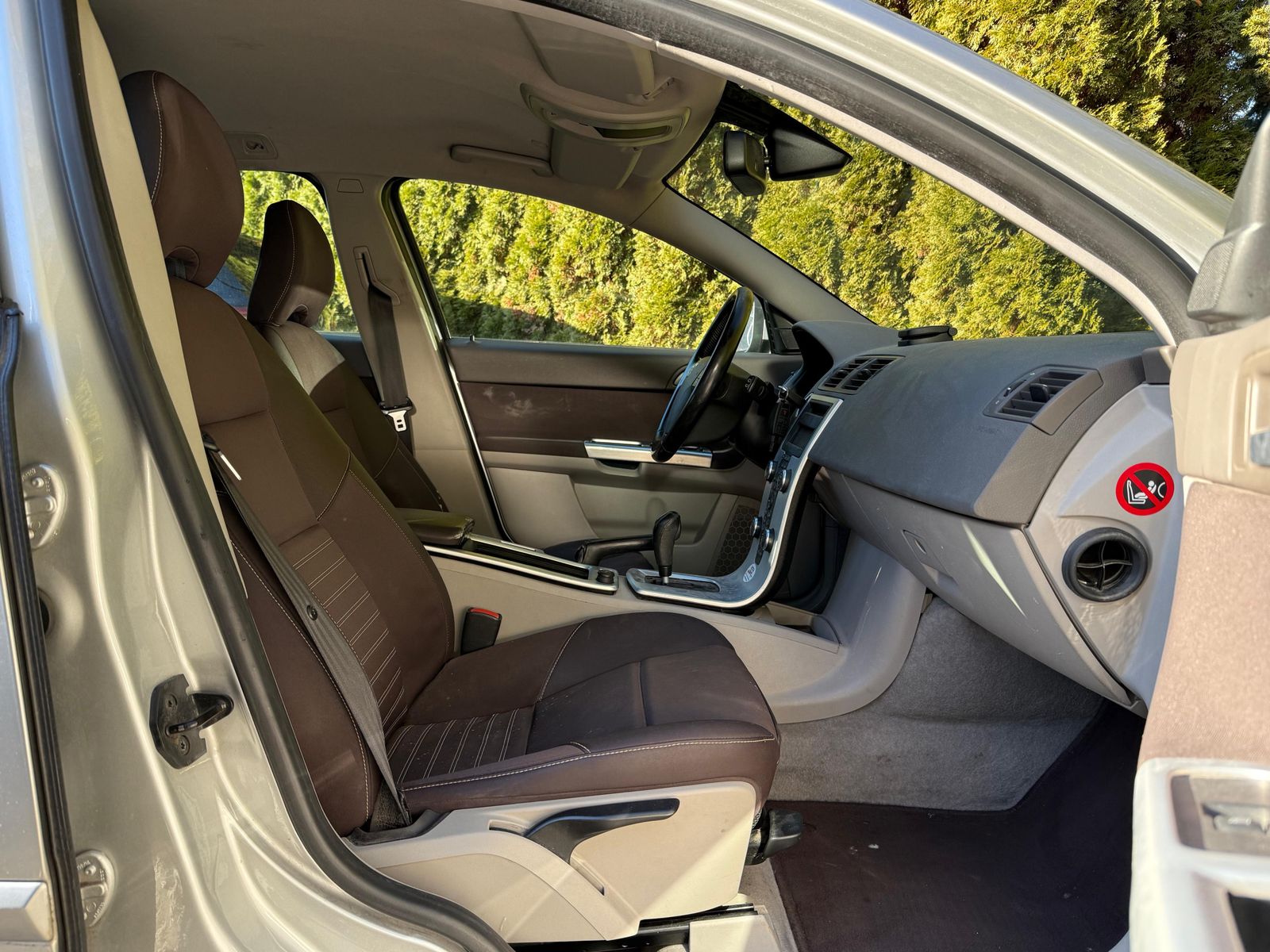 Fahrzeugabbildung Volvo V50 2.0D Aut. Momentum TEMP+KLIMA+MFL+T-LEDER