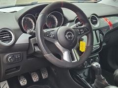 Fahrzeugabbildung Adam S Winterpaket PDC Navi