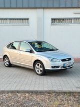 Ford Focus MK2 1.8 GHIA | Vollaustattung |... - Ford Focus aus 2007: Ghia