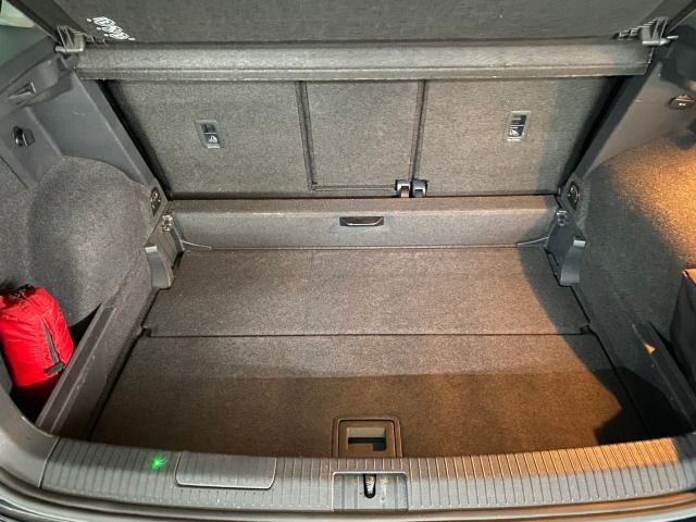 Golf Sportsvan Sound 2.0 TDI DSG AHK+NAVI+KAMERA