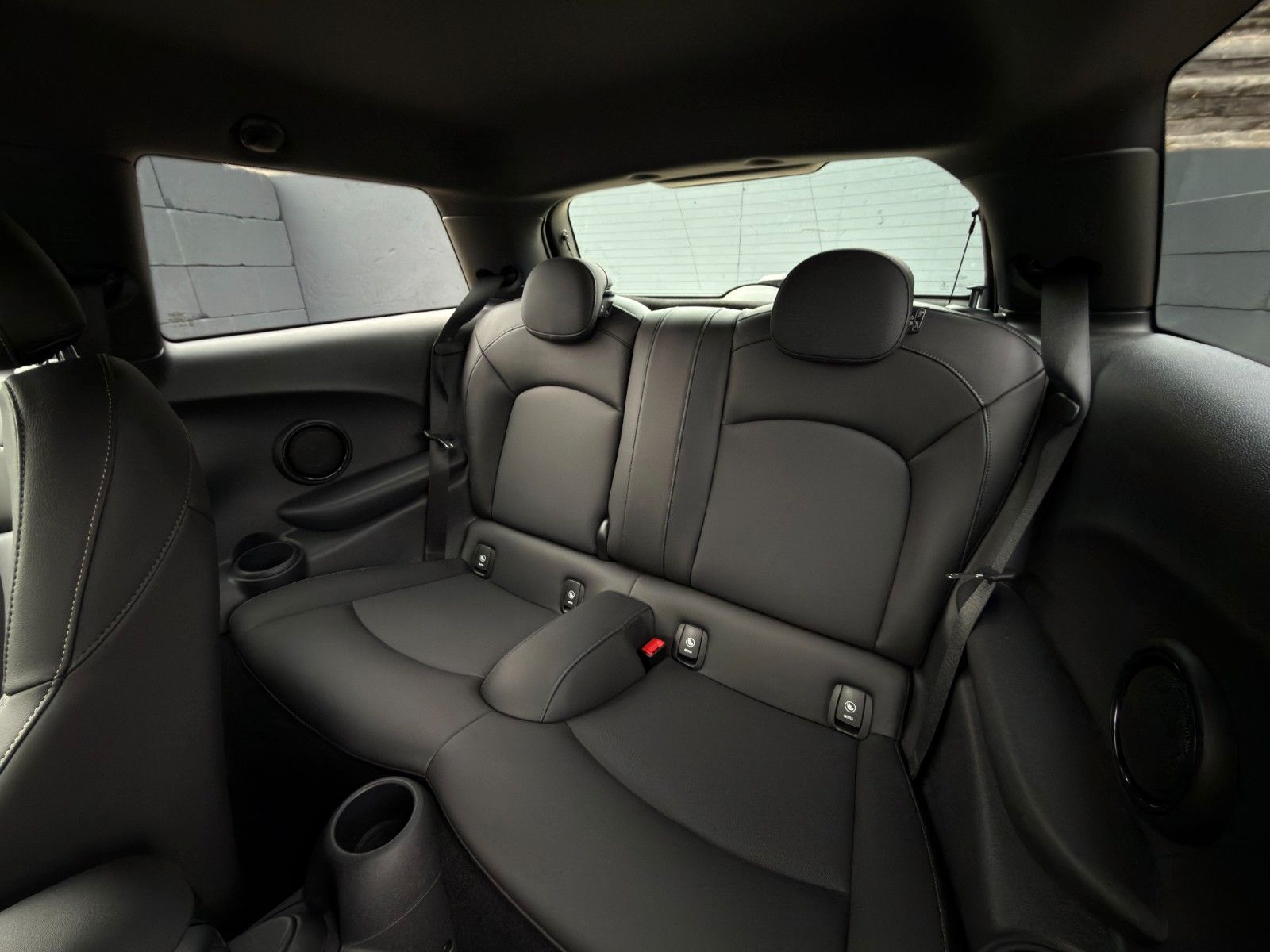 Fahrzeugabbildung MINI Cooper F56 Autom Chili Leder CarPlay Tempo. PDC