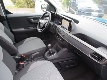 Ford Tourneo Courier Titanium  5J. Garantie+ PDC+ Kam