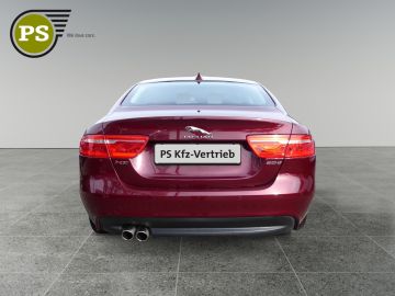 Jaguar XE - 9
