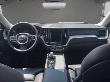 Volvo XC60 Plus Dark 2WD