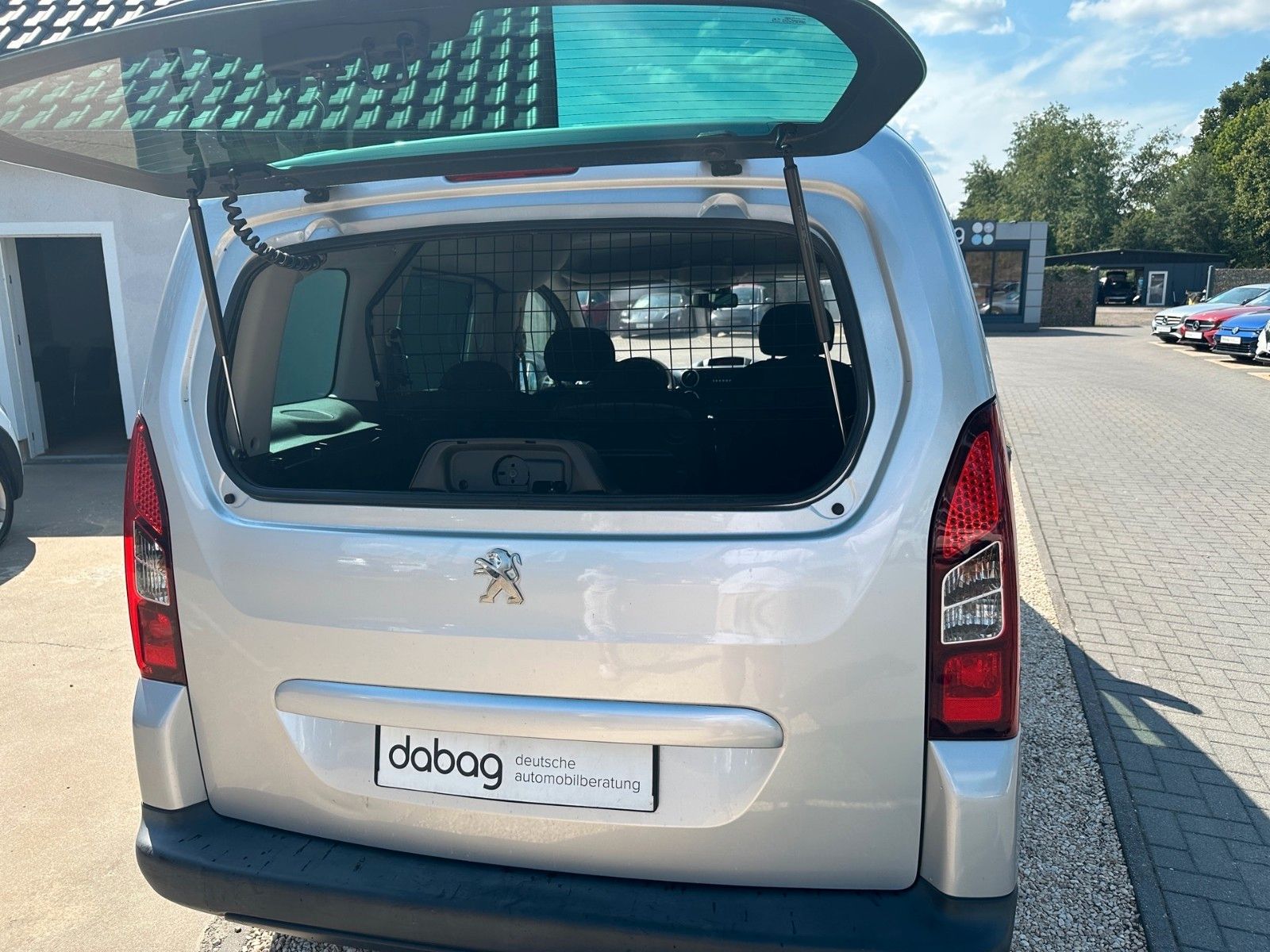 Peugeot Partner Tepee Active – Bild 15