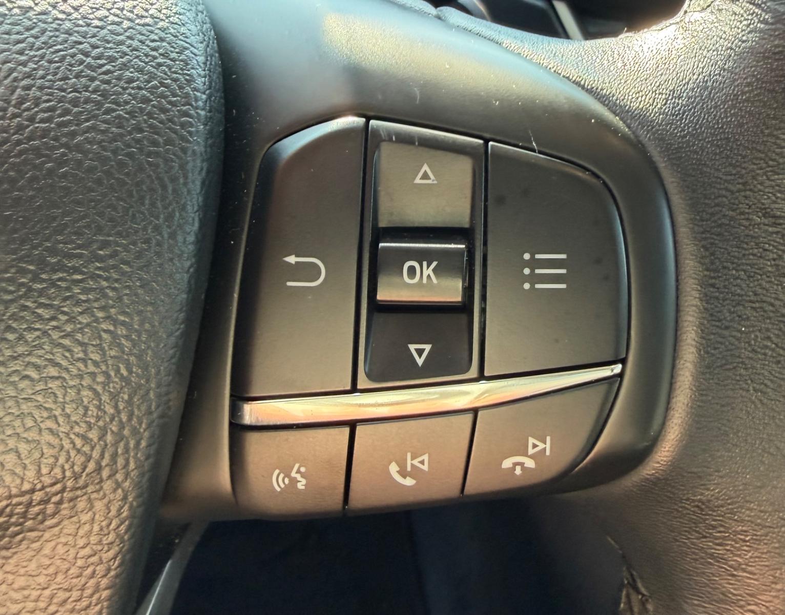 Ford Focus Turnier Cool & Connect Sport Lenkrad