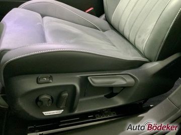 Volkswagen Passat Variant 1.5 eTSI DSG Business Bluetooth