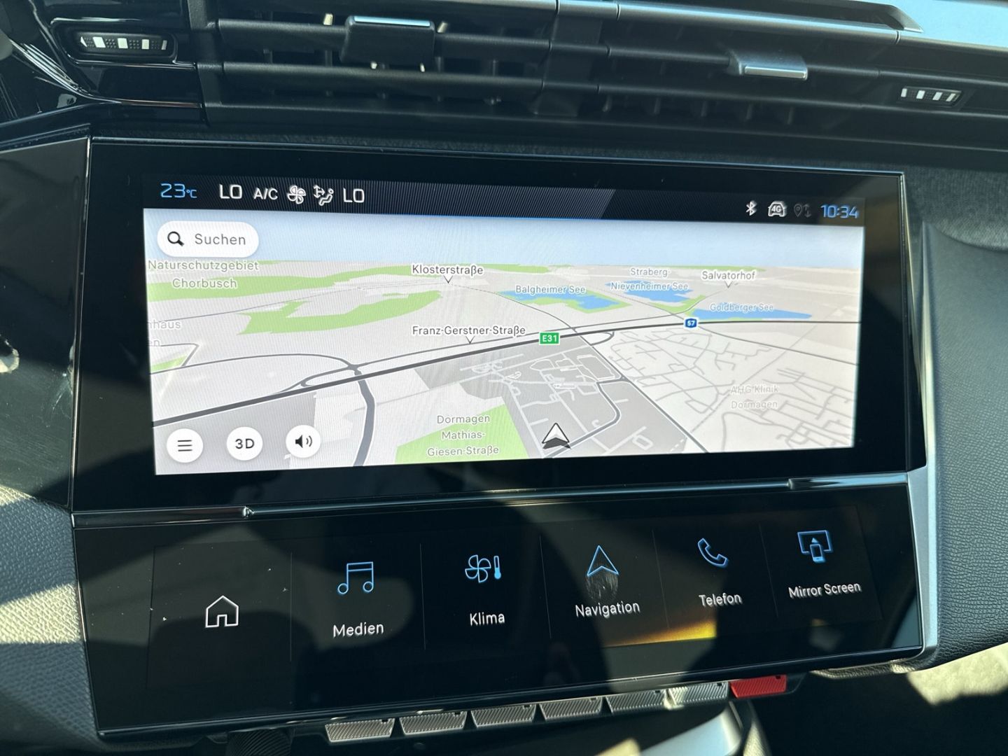 Fahrzeugabbildung Peugeot 308 SW Hybrid 145 Allure 1.2 LED ACC 2-Zonen-Kli