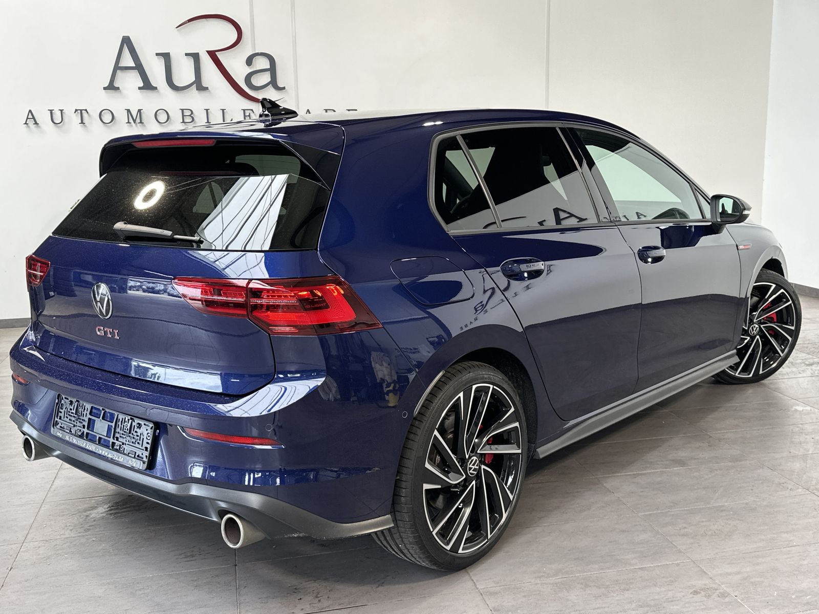 Fahrzeugabbildung Volkswagen Golf 2.0 TSI GTI DSG NAV+LED+ACC+PANO+AHK+KAMERA