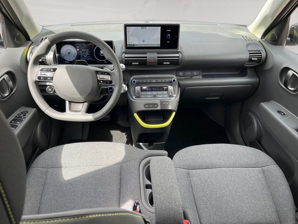 Fahrzeugabbildung Hyundai INSTER 49kWh CROSS Effizienz