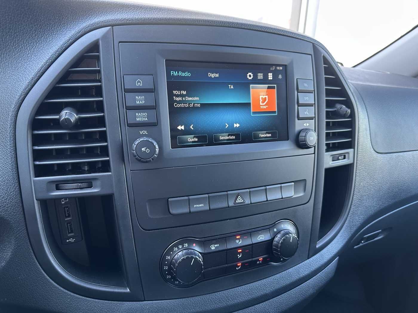 Fahrzeugabbildung Mercedes-Benz eVito 112 Klima Kamera Audio 30 Sitzheiz Tempom.