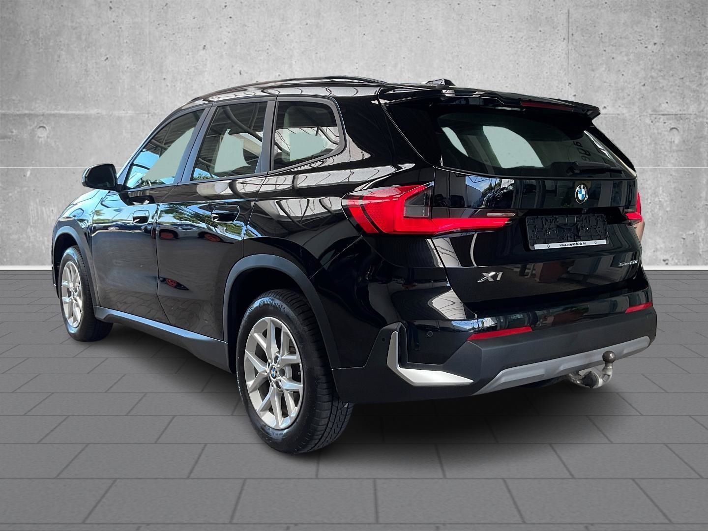 BMW X1 sDrive20i HUD AHK LED el-HK Navi Digi-CP Soun foto 5