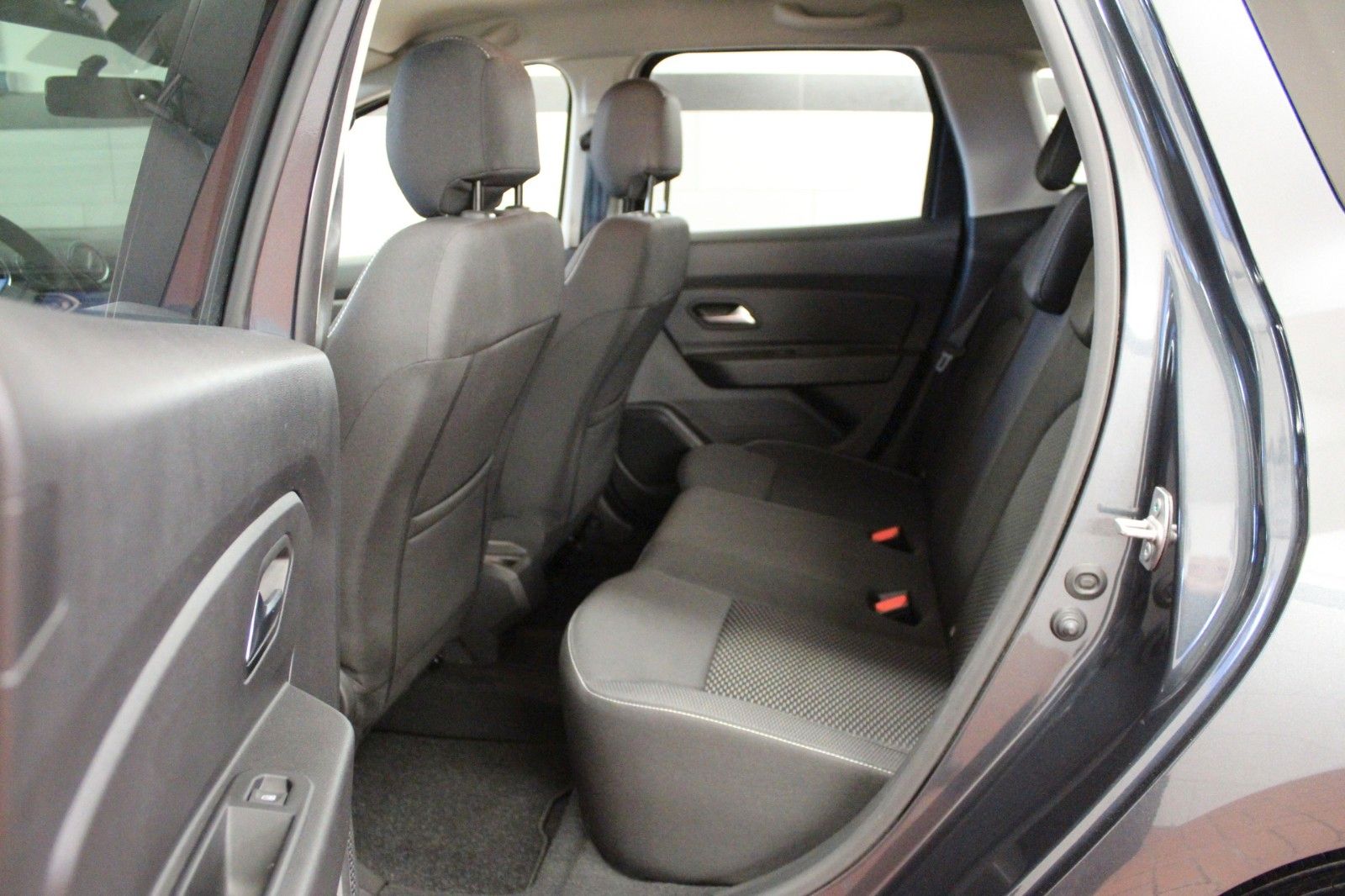 Fahrzeugabbildung Dacia Duster TCe 130 Urban 2WD *Klima*Sitzhzg*