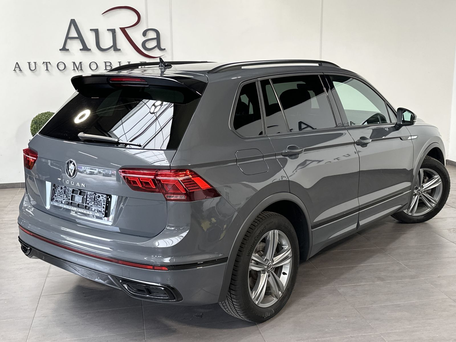 Fahrzeugabbildung Volkswagen Tiguan 1.5 TSI DSG R-Line NAV+MATRIX+ACC+360°CAM