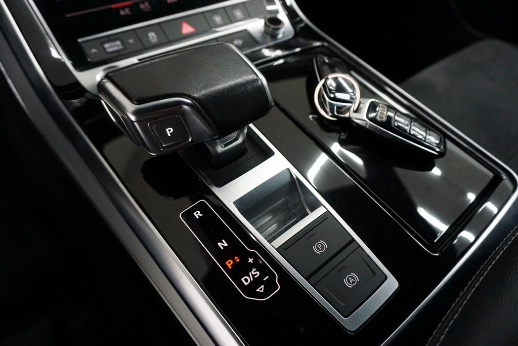 Audi Q8 50 TDI Quattro S-Line Luftfederung/Kamera