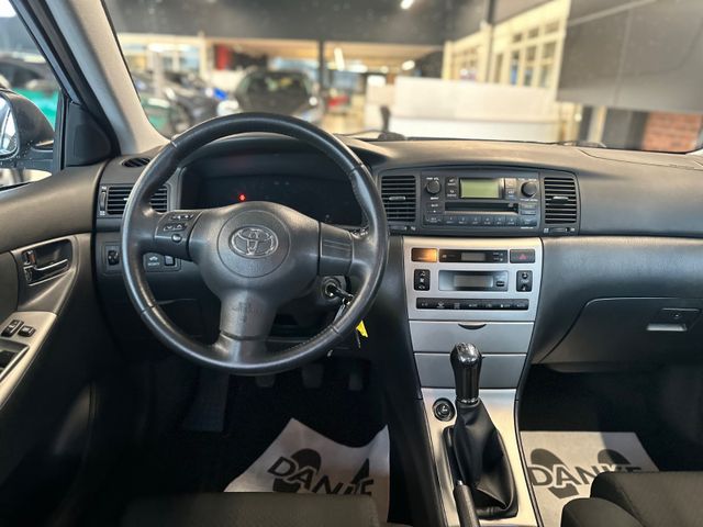 Toyota Corolla  1.6 Sol / Compact