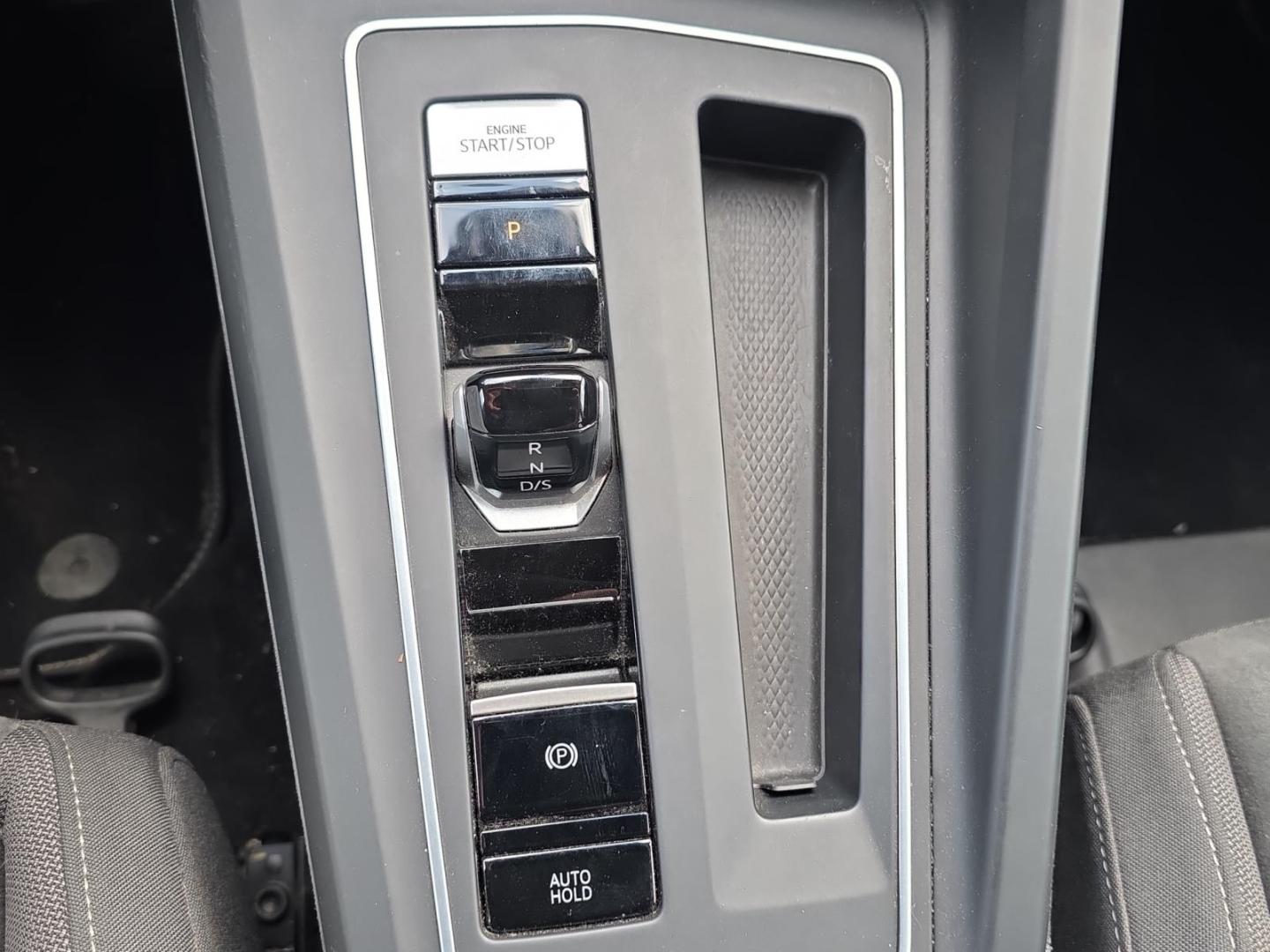 Volkswagen Golf VIII eTSI DSG, IQ-Light,LED,Navi,Rückfahrk., миниатюра 17