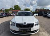 Skoda Superb 2,0 Combi Elegance 4x4 Sport Lenkrad - Skoda Superb Elegance mit Diesel-Antrieb