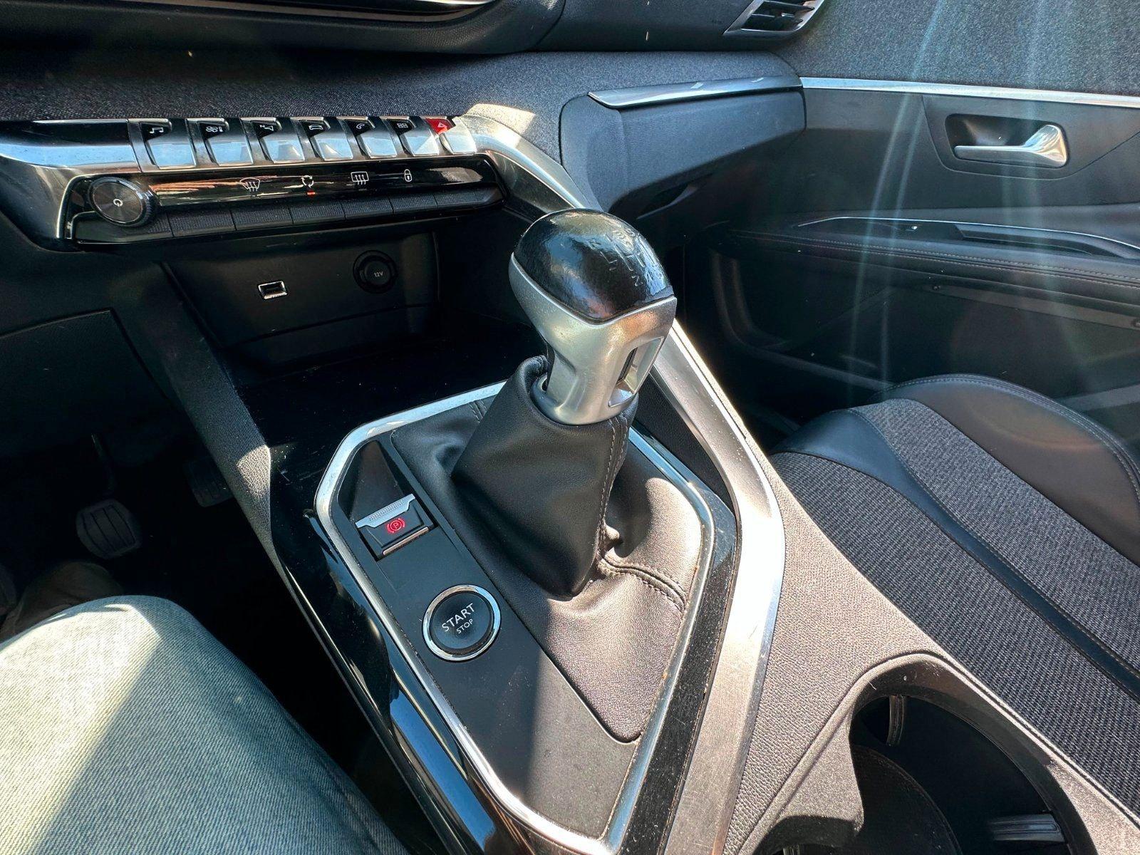 Peugeot 3008 Allure NAVI. KAMERA. PDC. KEYLESS