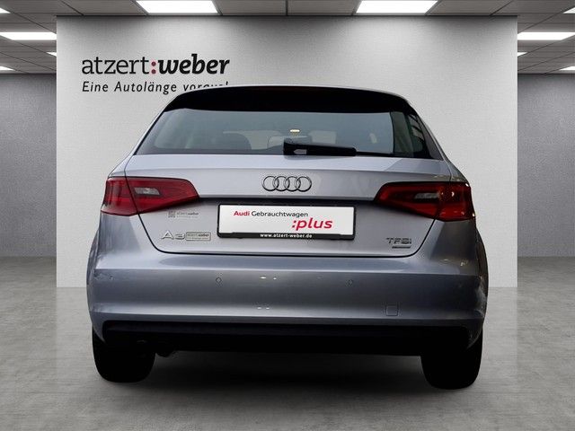 Fahrzeugabbildung Audi A3 Sportback 1.4TSI attraction ultra Xenon PDC