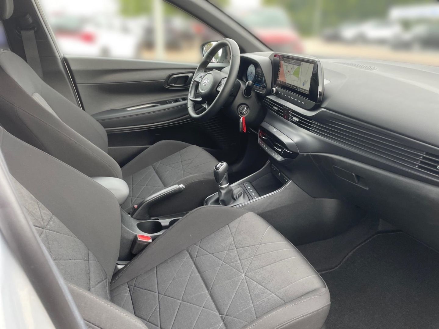 Fahrzeugabbildung Hyundai BAYON 1.0 T Connect & Go  Navigation Allwetter